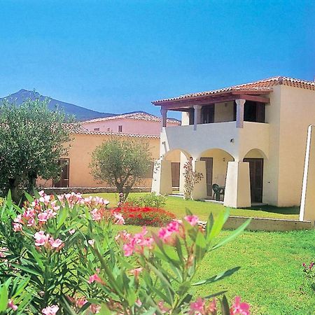 Residence With Private Beach In Marinella Экстерьер фото